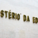 Dados do MEC mostram que 53,1% dos alunos de licenciatura EAD tiveram desempenho insuficiente no Enade 2025.