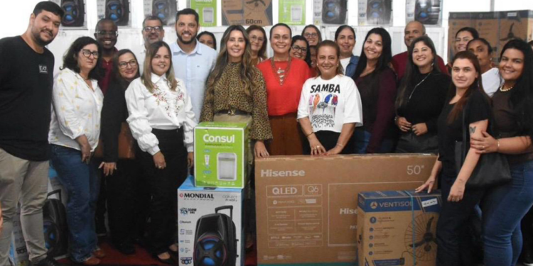 Prefeitura de Campos reforça estrutura dos CRAS com novos equipamentos para atendimento à população.