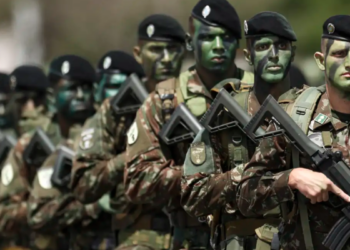 Alistamento militar 2026: prazo vai até 30 de junho para jovens de 18 anos SUBTÍTULO Inscrição é obrigatória para homens e opcional para mulheres; processo pode ser feito online ou presencialmente em Juntas de Serviço Militar META DESCRIÇÃO Jovens que completam 18 anos em 2026 devem se alistar até 30 de junho. Inscrição pode ser feita online ou presencialmente e é obrigatória para homens.