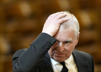Investigação envolvendo o príncipe Andrew avança no Reino Unido e inclui análise de possíveis crimes sexuais ligados ao caso Jeffrey Epstein e supostas ocorrências em Windsor.