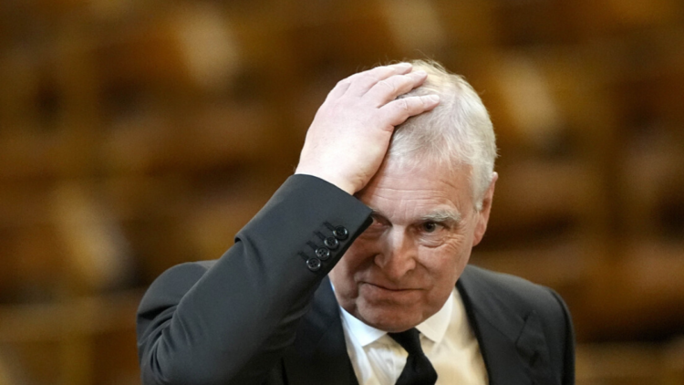 Investigação envolvendo o príncipe Andrew avança no Reino Unido e inclui análise de possíveis crimes sexuais ligados ao caso Jeffrey Epstein e supostas ocorrências em Windsor.