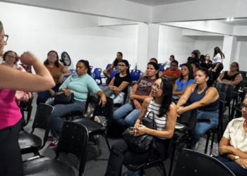 Efem amplia cursos presenciais e online para professores da rede municipal de Campos com foco em inovação, inclusão e valorização profissional.