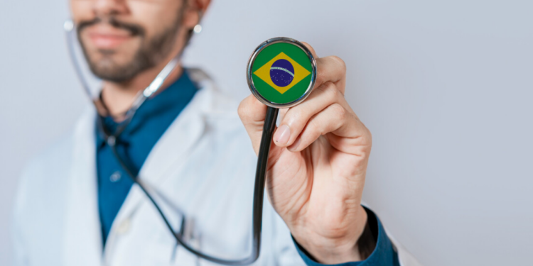 Fiocruz anuncia acordo para produção nacional de medicamento contra esclerose múltipla, ampliando acesso ao tratamento pelo SUS.