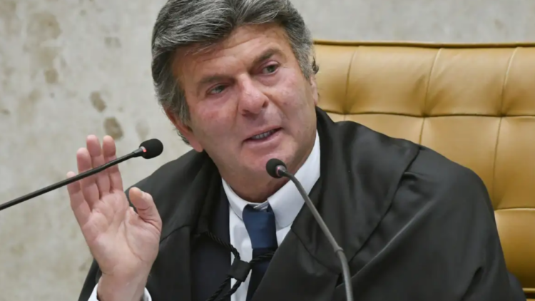 TF forma placar parcial de 2 a 0 para manter as prisões preventivas de Henrique e Felipe Vorcaro em investigação sobre fraudes financeiras ligadas ao Banco Master.