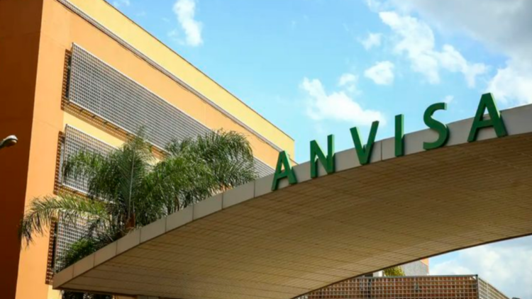 Medicamento destinado a crianças com distrofia muscular de Duchenne já estava suspenso e teve o registro retirado após nova avaliação regulatória.