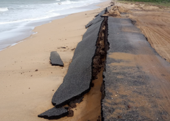 Defesa Civil intensifica ações em Farol de São Tomé após ressacas causarem impactos em trechos do litoral campista.