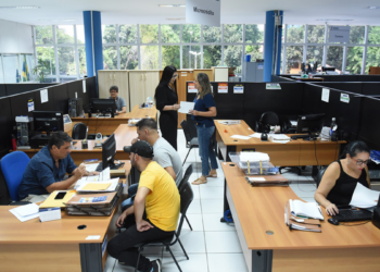 Programa de crédito do Fundecam em Campos oferece financiamento com juros de 2% ao ano para empreendedores informais e pequenos negócios.