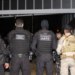 Operação da PF em 16 estados mira facções criminosas, tráfico de drogas, armas e lavagem de dinheiro em ação integrada.