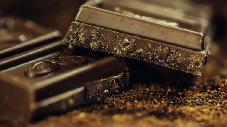 Lei publicada no Diário Oficial determina percentuais mínimos de cacau em chocolates vendidos no Brasil e obriga destaque da informação nos rótulos das embalagens.