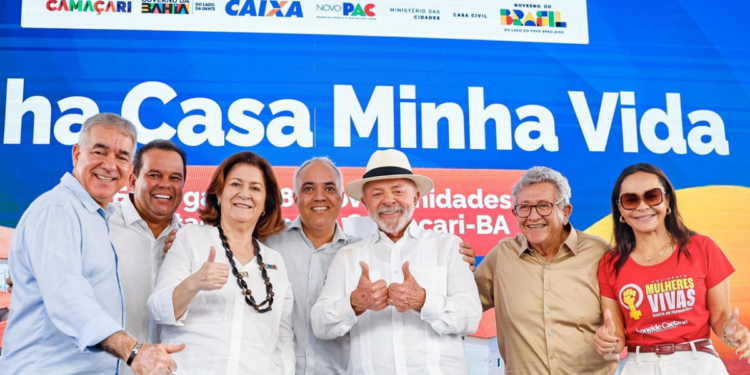Lula defendeu restrições ao uso de inteligência artificial em campanhas políticas durante discurso na Bahia.