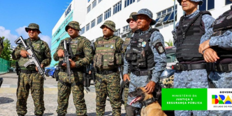 Operação nacional apreende drogas, armas e bloqueia milhões ligados ao crime organizado em diversos estados.