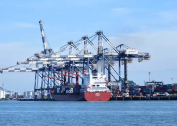 Empresas impactadas por tarifas dos EUA e conflitos no Oriente Médio terão acesso facilitado ao Plano Brasil Soberano após mudança nas regras.