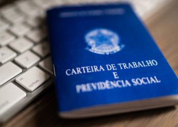 Rio das Ostras abre 638 vagas de emprego nesta segunda-feira (1º). Há oportunidades para motorista, operador de caixa, garçom, entregador, manobrista e diversas outras funções.