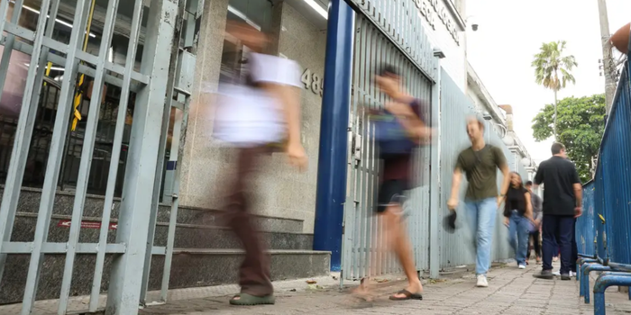 Participantes com TOC, ansiedade, TDAH e fibromialgia poderão solicitar atendimento especializado no Enem 2026.