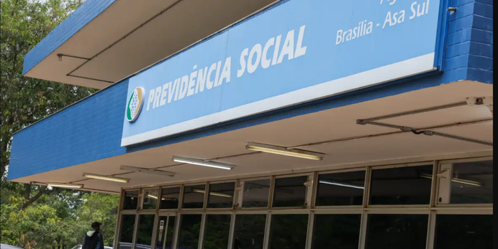 INSS reforça alerta contra golpes da Prova de Vida e orienta aposentados e pensionistas a não fornecerem dados pessoais fora dos canais oficiais.