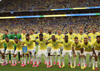 Brasil enfrenta o Japão nesta segunda-feira, em Houston, pelo mata-mata da Copa do Mundo de 2026, com Ancelotti cobrando concentração total.