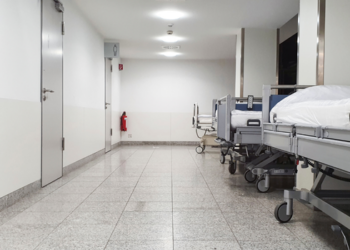 Alerj aprova projeto que obriga hospitais e clínicas particulares do RJ a divulgar ocupação e disponibilidade de leitos.