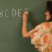 Professores da rede pública têm acesso a mais de 8 mil oportunidades gratuitas de pós-graduação. Veja áreas e como consultar os editais.