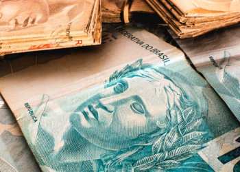 Banco Central informa que brasileiros ainda têm R$ 10,3 bilhões esquecidos em bancos, consórcios, financeiras e corretoras. Sistema já devolveu R$ 15 bilhões.