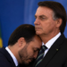 Bolsonaro terá medicações reajustadas e fará exames após piora relatada por Michelle Bolsonaro nas redes sociais.