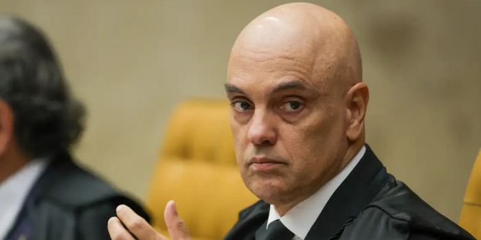 Crise no STF avança após Moraes pedir investigação sobre a conduta de André Mendonça em casos do Banco Master e INSS.
