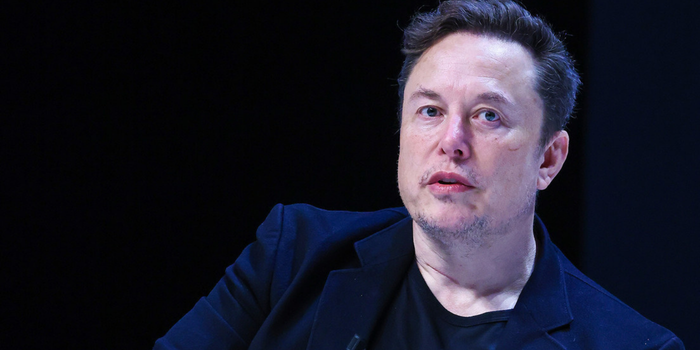 Elon Musk divulga trailer gerado por inteligência artificial inspirado em A Ilíada e intensifica críticas ao filme A Odisseia, de Christopher Nolan. Caso reacende debate sobre IA, cinema e representatividade.
