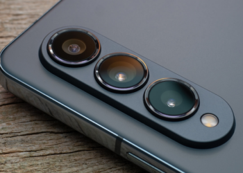 Samsung lança atualização de segurança de junho de 2026 para dispositivos Galaxy, corrigindo 45 falhas, incluindo vulnerabilidades críticas no Android e na interface One UI.