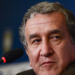 Carlos Alberto Parreira está internado na UTI no Rio de Janeiro com inflamação pulmonar. Ex-treinador da seleção brasileira segue estável e sob cuidados intensivos.