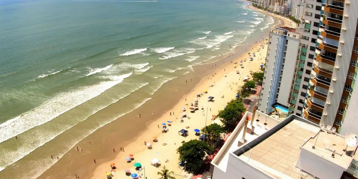 Autoridades intensificam fiscalização sobre imóveis de temporada usados em possíveis esquemas de lavagem de dinheiro ligados ao crime organizado no Brasil.