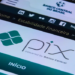 Pix por aproximação deixa de ter limite fixo de R$ 500 nesta quinta-feira. Entenda quanto será possível pagar e como ajustar os valores.