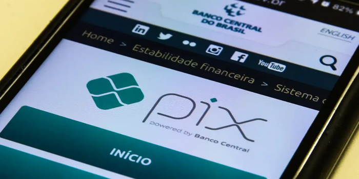 Pix por aproximação deixa de ter limite fixo de R$ 500 nesta quinta-feira. Entenda quanto será possível pagar e como ajustar os valores.