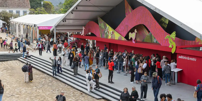Flip 2026 em Paraty divulga programação oficial com homenagem a Orides Fontela e debates sobre temas contemporâneos como migração, conflitos e identidade.