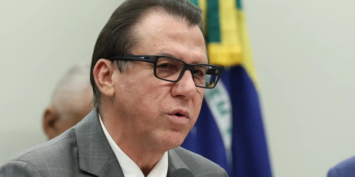Ministro Luiz Marinho critica uso irregular do MEI como substituto de vínculo de emprego e defende atuação do STF no combate à “pejotização” no Brasil.
