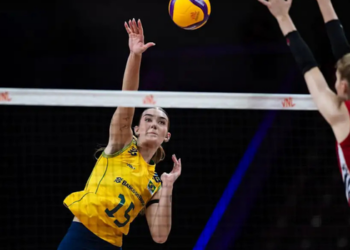 Brasil perde para a Alemanha por 3 sets a 2 na Liga das Nações feminina de vôlei e deixa a liderança da competição após sete vitórias seguidas.