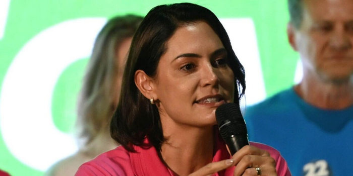 A possível aliança entre PL e Ciro Gomes no Ceará voltou ao centro da crise após novas críticas de Michelle Bolsonaro.