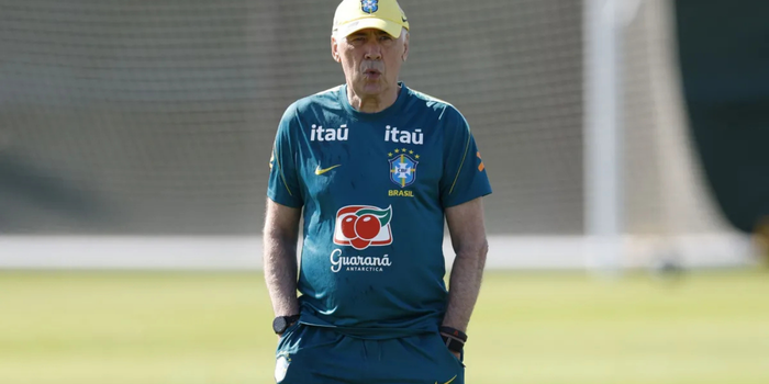 Com Neymar em campo e treino fechado, Ancelotti estuda alterações na Seleção Brasileira para buscar a primeira vitória na Copa.