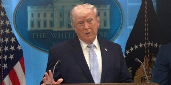 Pacote de guerra de Trump pressiona Congresso dos EUA e prevê bilhões para munições, defesa e operações ligadas à crise com o Irã.