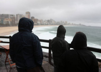Inverno começa no Rio com frio e chuva fraca, mas El Niño deve elevar temperaturas.