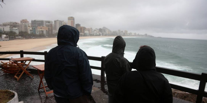 Inverno começa no Rio com frio e chuva fraca, mas El Niño deve elevar temperaturas.