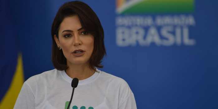 A saída de Michelle Bolsonaro do PL Mulher amplia a crise interna no bolsonarismo e muda a organização do setor feminino do partido.