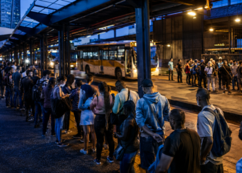 Greve no transporte do Rio é suspensa após assembleia