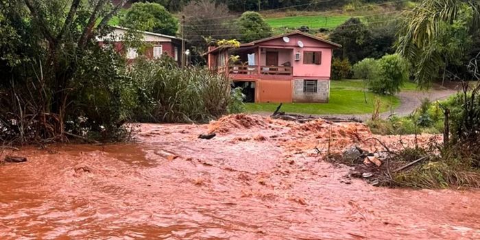 Porto Alegre está entre as cidades gaúchas sob alerta para chuva intensa e tempestades nesta terça-feira.
