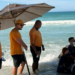 Cachalote-mirim é resgatado após três encalhes na Praia do Forte, em Cabo Frio.