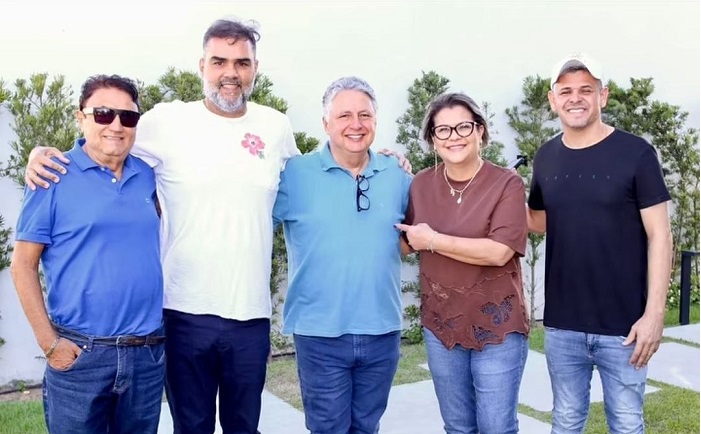 Francimara muda de lado, declara apoio a Garotinho e acirra disputa com Yara em São Francisco