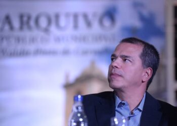 Frederico Paes inicia recomposição salarial de servidores em Campos após anos de pressão por perdas acumuladas