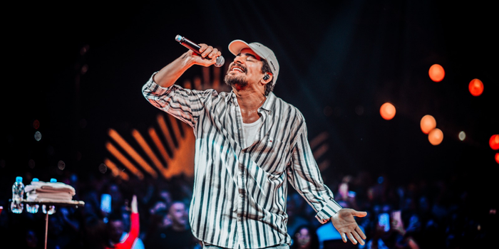 Casarão do Firmino recebe Thiago Martins em noite de samba, pagode e chope liberado