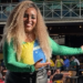Criss Massa leva samba, ancestralidade e cultura ao pré-jogo de Brasil x Noruega no Rio
