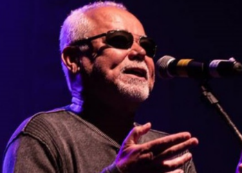 Balbúrdia Poética abre Festival Gastronômico com homenagem aos 53 anos de poesia de Artur Gomes