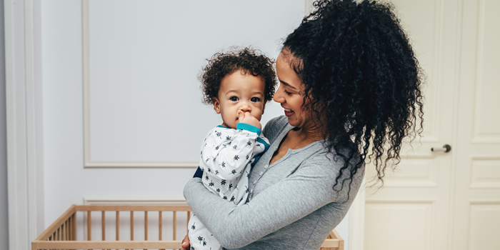 Brasil entrega à OPAS/OMS relatório que comprova o cumprimento das metas para eliminar a transmissão da hepatite B de mãe para filho.