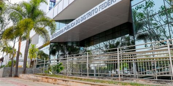 Defensoria e MEC divergem sobre questão que abordava apostas em curso destinado à formação de professores do ensino médio.